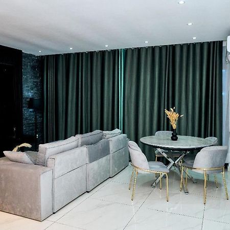 Reddington By Jvte Aparthotel Douala Buitenkant foto