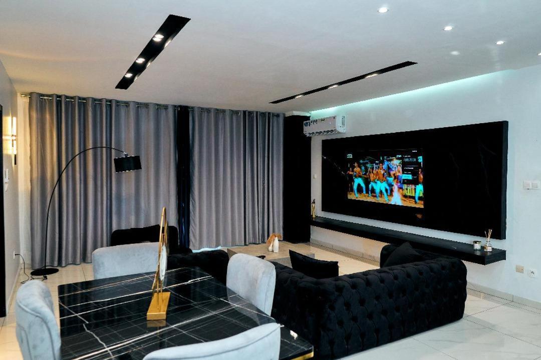 Reddington By Jvte Aparthotel Douala Buitenkant foto